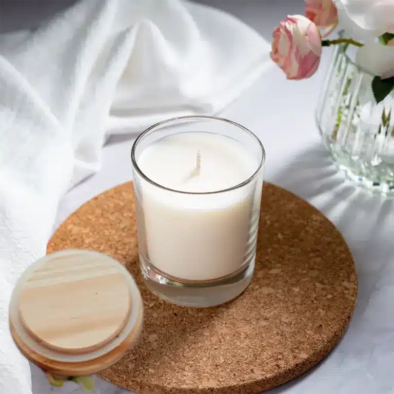 Verre transparent avec couvercle en bois
