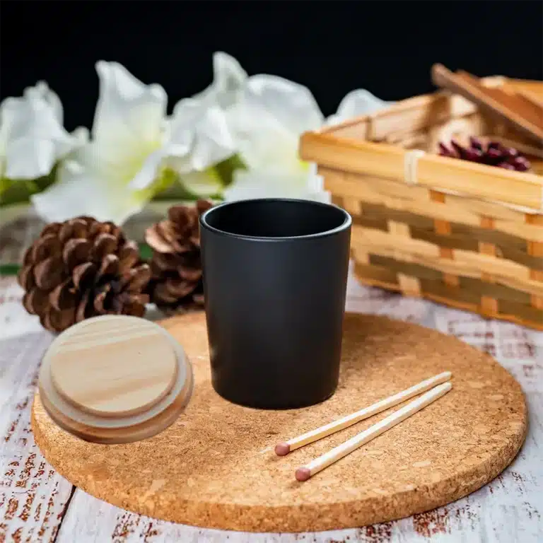 Verre noir avec couvercle en bois
